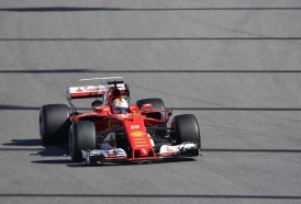 Portal 180 - Vettel y Ferrari imponen su ley en parrilla de salida del GP de Rusia