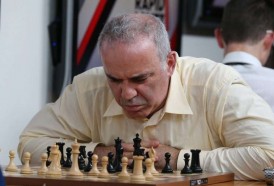 Portal 180 - Primera victoria de Kasparov, en un retorno complicado al ajedrez