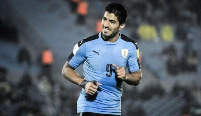 Lesión de Suárez evoluciona y viajará a Montevideo