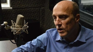 “Mi vieja murió rezando para que yo no vaya al infierno, porque era comunista” - Charlemos de vos - 6 - DelSol 99.5 FM
