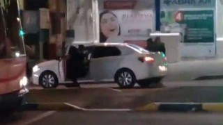 Darwin, la inseguridad en las palabras y el policía que cruzó con la roja - Columna de Darwin - 1 - DelSol 99.5 FM