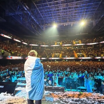 ¿Qué político uruguayo podría hacer un recital como Milei?
