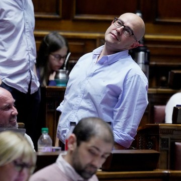 El capítulo final de Danza con lobbies y la caída de Manini