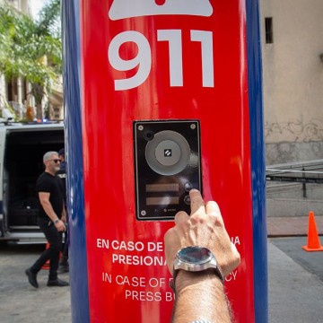 El tótem del 911 en la Catedral, un placebo de seguridad