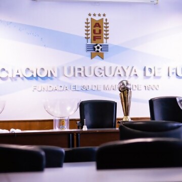Portada de La Mesa de los Galanes