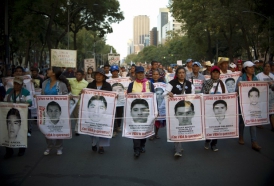 Portal 180 - Dos años después, México no puede lavar mancha de Ayotzinapa