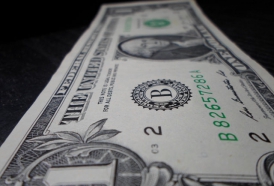 Portal 180 - Dólar subió 0,48%