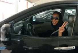 Portal 180 - Las mujeres saudíes, autorizadas también a conducir motos y camiones