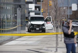 Portal 180 - Una camioneta embiste a una decena de peatones en Toronto