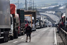 Portal 180 - Desabastecimiento en Brasil al séptimo día de huelga de camioneros