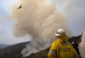 Portal 180 - Bomberos anuncian progresos en control de incendios en California
