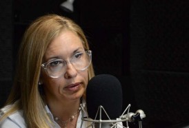 Portal 180 - Jara estaría dispuesta a ceder fijación de precios de combustibles a Ursea