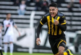 Portal 180 - Peñarol supera las adversidades y se encamina al título del Clausura