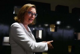 Portal 180 - Diputada insultada por Bolsonaro teme más violencia contra las mujeres