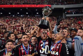 Portal 180 - Paranaense levanta su primera Sudamericana y da el soñado salto internacional