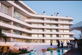 Portal 180 - Dazzler by Wyndham Colonia inauguró la temporada de piscina con un cóctel