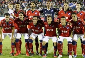 Portal 180 - Nacional perdió ante River Plate su primer partido del año