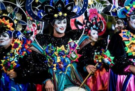 Portal 180 - Desfile Inaugural de Carnaval en 18 de Julio