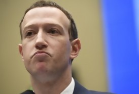 Portal 180 - Rebelión en Facebook por reticencia a vigilar lo que publica Trump