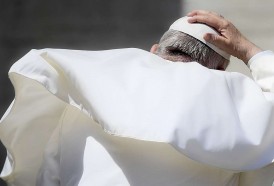 Portal 180 - Francisco obliga legalmente al clero a denunciar los abusos sexuales
