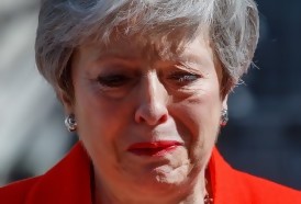 Portal 180 - Theresa May dimite, derrotada por un Brexit imposible