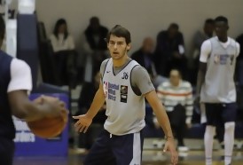 Portal 180 - Vescovi, la promesa del básquetbol uruguayo que quiere llegar a la NBA