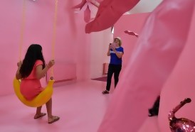 Portal 180 - La generación Instagram se cita en “el Museo de la selfie”
