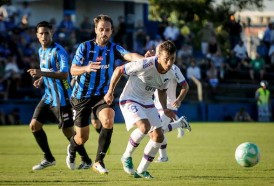Portal 180 - Nacional enfrenta a Liverpool en duelo de equipos en racha