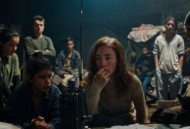Portal 180 - Monos, un espectáculo cinematográfico sobre el drama de crecer en la guerra