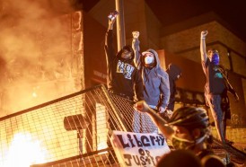 Portal 180 - Crece indignación en EEUU por muerte de hombre negro a manos de la policía
