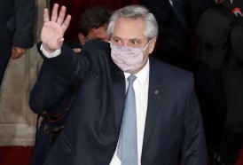 Portal 180 - Fernández pide al Congreso la reforma del poder judicial en Argentina