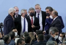 Portal 180 - Fernández relanza su gobierno con nuevo gabinete tras crisis política en Argentina