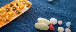 Portal 180 - Buscan nuevas formas de financiar medicamentos de alto costo