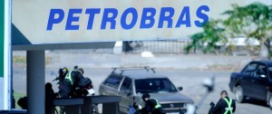 Portal 180 - Gobierno acuerda retiro de Petrobras y asume sus servicios