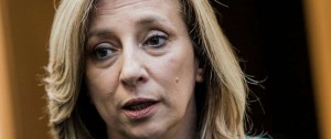 Portal 180 - Gobierno insta a denunciar casos de violencia doméstica y profundiza llamado al aislamiento social