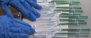 Portal 180 - Pfizer afirma que su vacuna es “eficaz” contra variante ómicron tras “tres dosis”