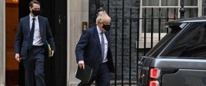 Portal 180 - Policía investiga fiestas prohibidas que ponen a Boris Johnson en la cuerda floja