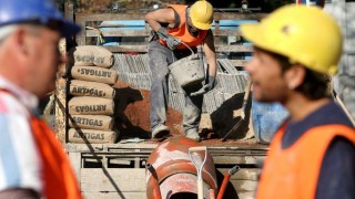 Desempleo bajó a 9,4% en junio | 180