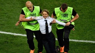 Cuatro integrantes de Pussy Riot interrumpieron la final | 180