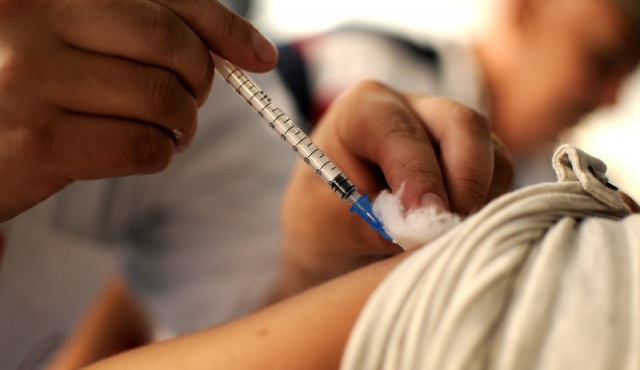 Vacunación de niños contra el covid: escalonada y a partir de febrero