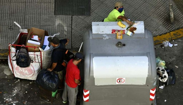 La pobreza trepó a 42% en Argentina en 2020