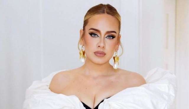 Adele regresa con nueva fuerza en su álbum “30”