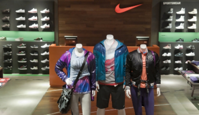 180.com.uy :: Reabre Nike Portones