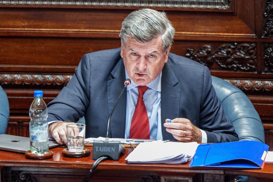 Bordaberry y su falta de nivel en el debate sobre seguridad — DelSol | Del Sol 99.5 en el la Copa América 2019