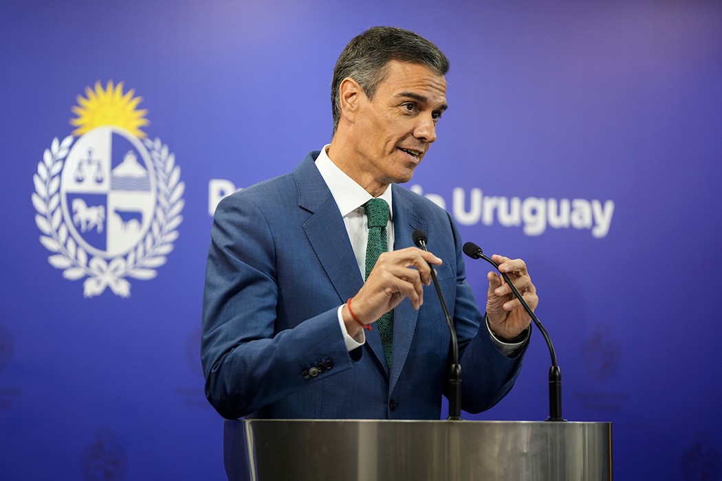 “Cerca del 90% de las personas que podrían regularizarse en España son de América Latina”  — DelSol | Del Sol 99.5 en el Mundial Rusia 2018