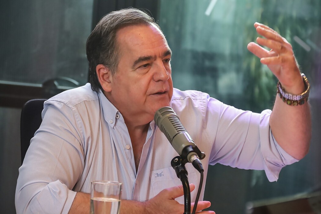 Diego Fischer, entre récords de ventas y tormentas políticas — DelSol | Del Sol 99.5 en el Mundial Rusia 2018