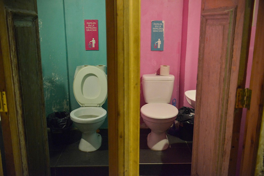 Los hombres que no leen (en el baño) y otras como 10 noticias en un minuto, cada una — DelSol | Del Sol 99.5 en el Mundial Rusia 2018