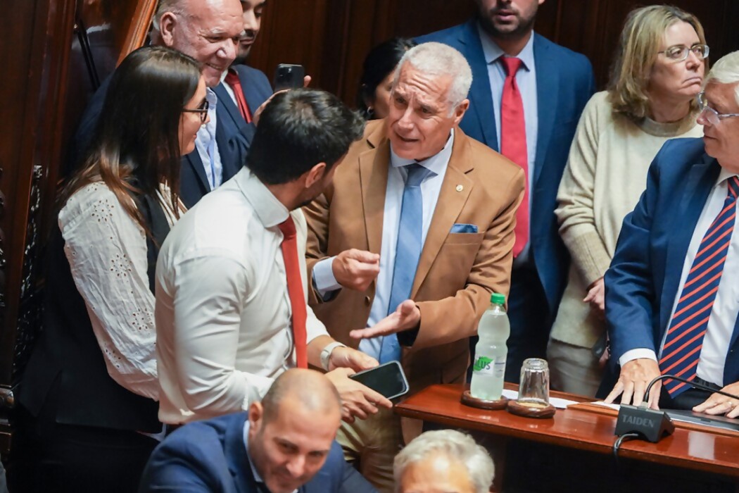 Los titu lengue lengue de la interpelación al ministro de apellido Negro y otras como 10 noticias — DelSol | Del Sol 99.5 en el Mundial Rusia 2018