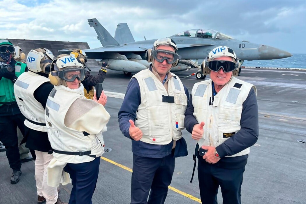 ¿Qué ganó Uruguay con la visita al portaaviones? — DelSol | Del Sol 99.5 en el Mundial Rusia 2018