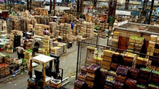 A qué se debe la inusual baja de precios de algunas frutas y hortalizas - Entrevistas - DelSol 99.5 FM